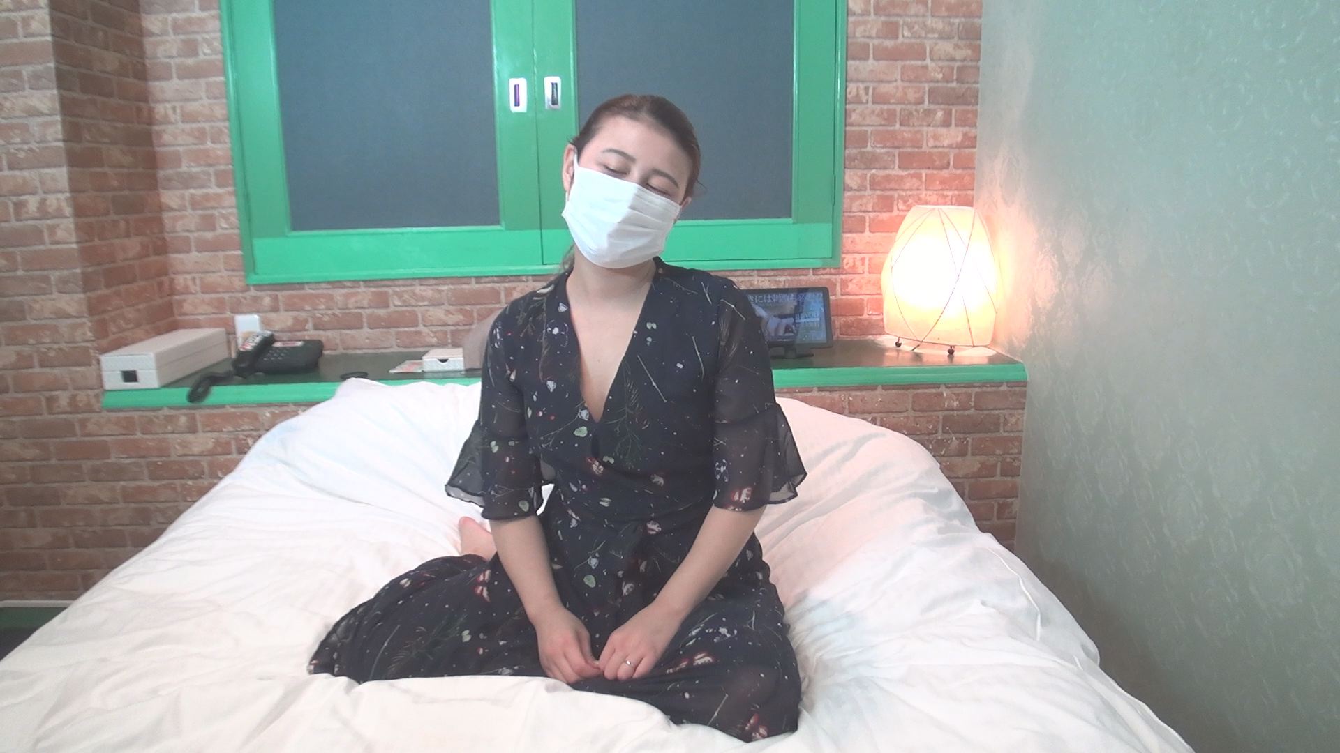 FC2PPV-2176774 개그맨과 결혼한 여자 일본 야동-노모