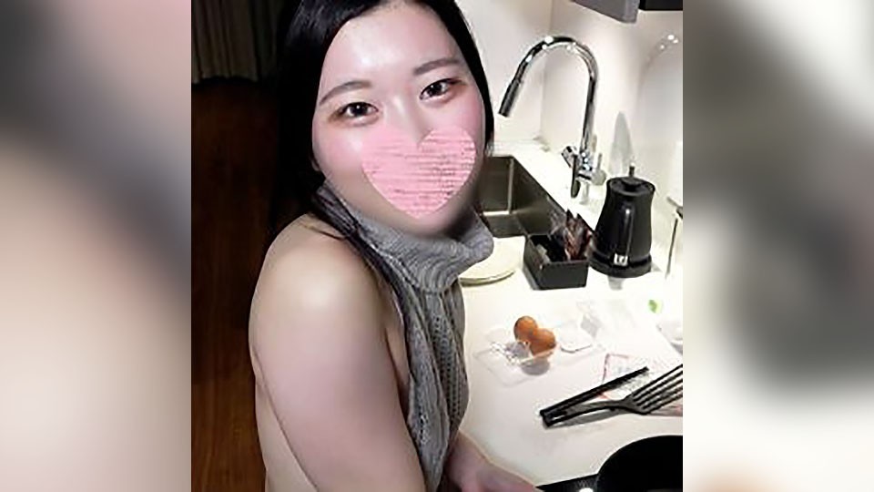FC2PPV-4414334 보지가 흠뻑 젖어 있는 미나토짱 일본 야동-노모