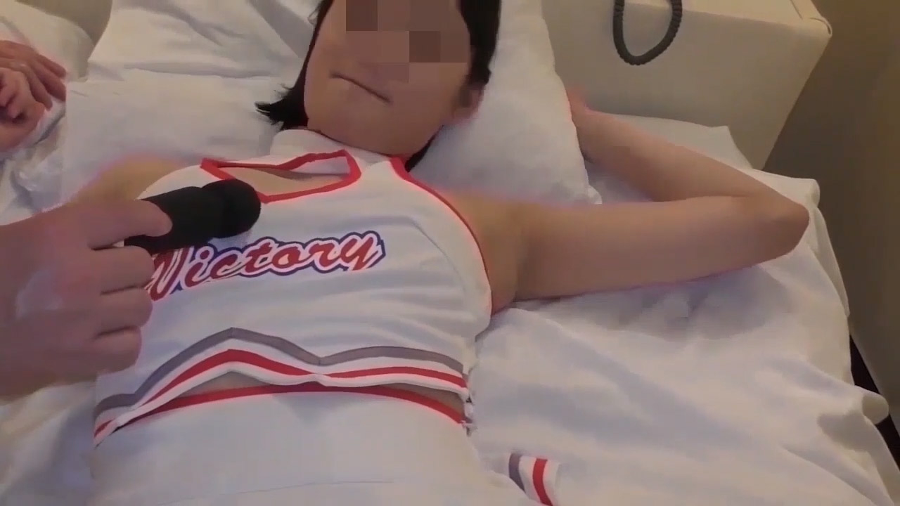 FC2PPV-2618926 교복을 입은 미소녀 일본 야동-노모