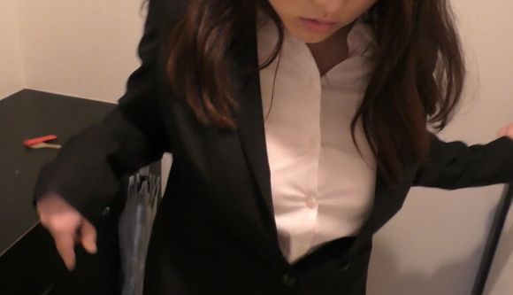 FC2PPV-1585540 통통한 가슴을 지닌 세일즈우먼 일본 야동-노모