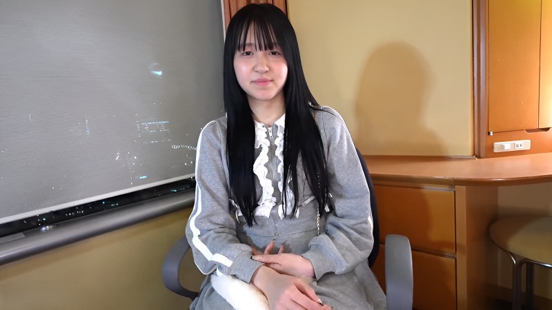 FC2PPV-4597466 검은 생머리의 청순한 소녀 일본 야동-노모